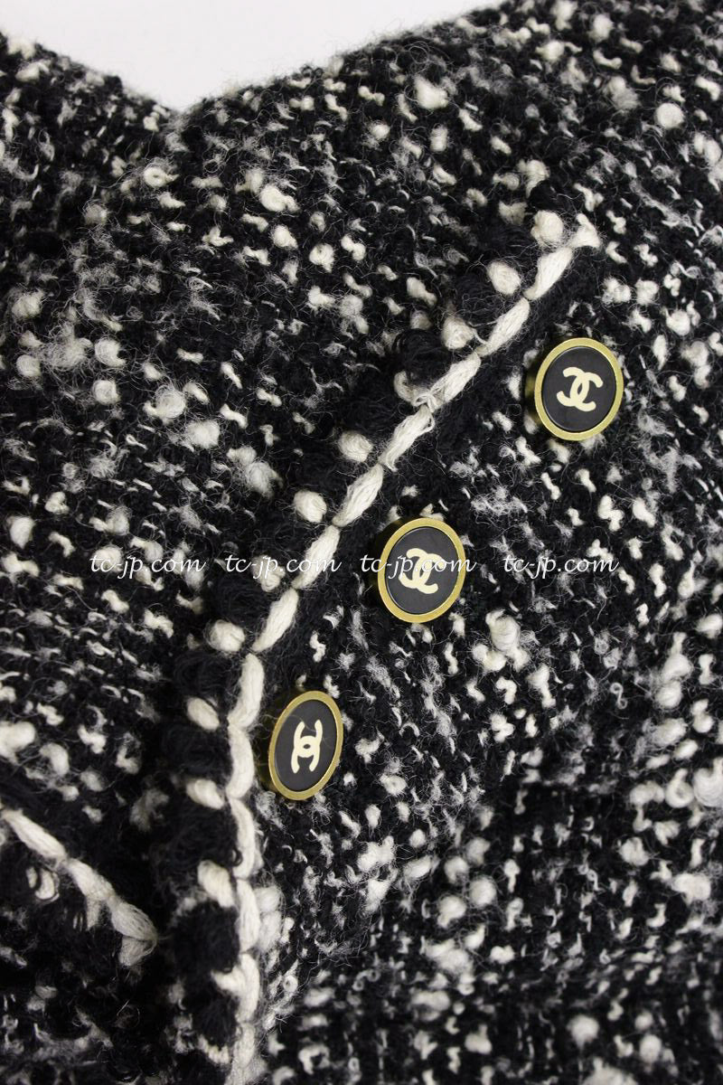 CHANEL 94A Vintage Black Mix Wool Tweed Jacket 36 38 シャネル ヴィンテージ スーパーモデルのブラック系 ウール ツイード ジャケット 即発 - TC JAPAN
