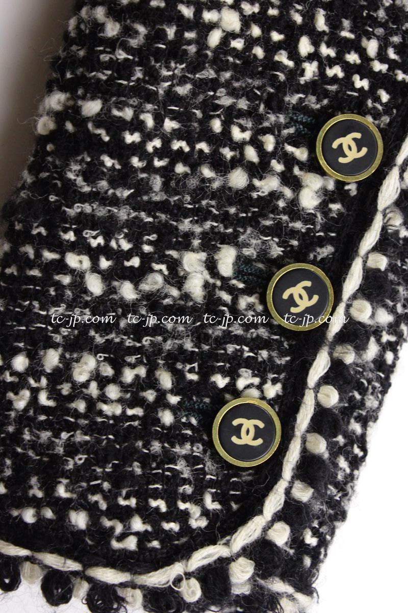 CHANEL 94A Vintage Black Mix Wool Tweed Jacket 36 38 シャネル ヴィンテージ スーパーモデルのブラック系 ウール ツイード ジャケット 即発 - TC JAPAN