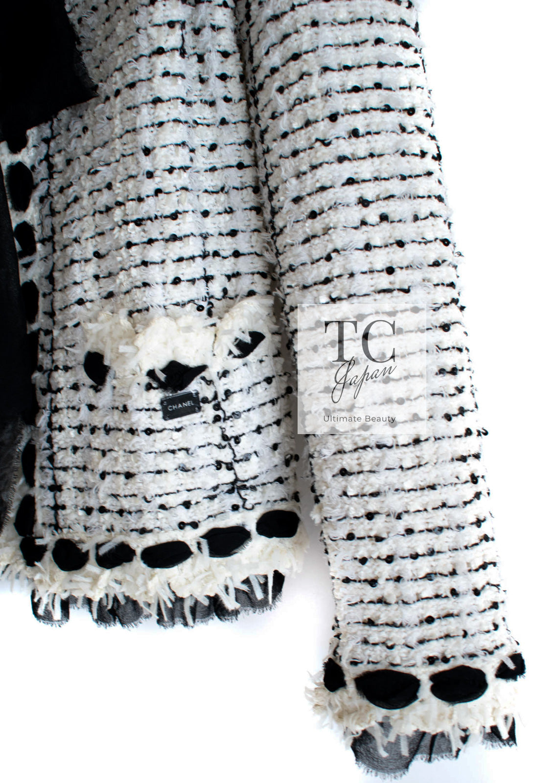CHANEL 05S White Black Tweed Cardigan Jacket 34 36 シャネル ホワイト ブラック リボン ツイード カーディガン ジャケット 即発