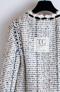 CHANEL 05S White Black Tweed Cardigan Jacket 34 36 シャネル ホワイト ブラック リボン ツイード カーディガン ジャケット 即発