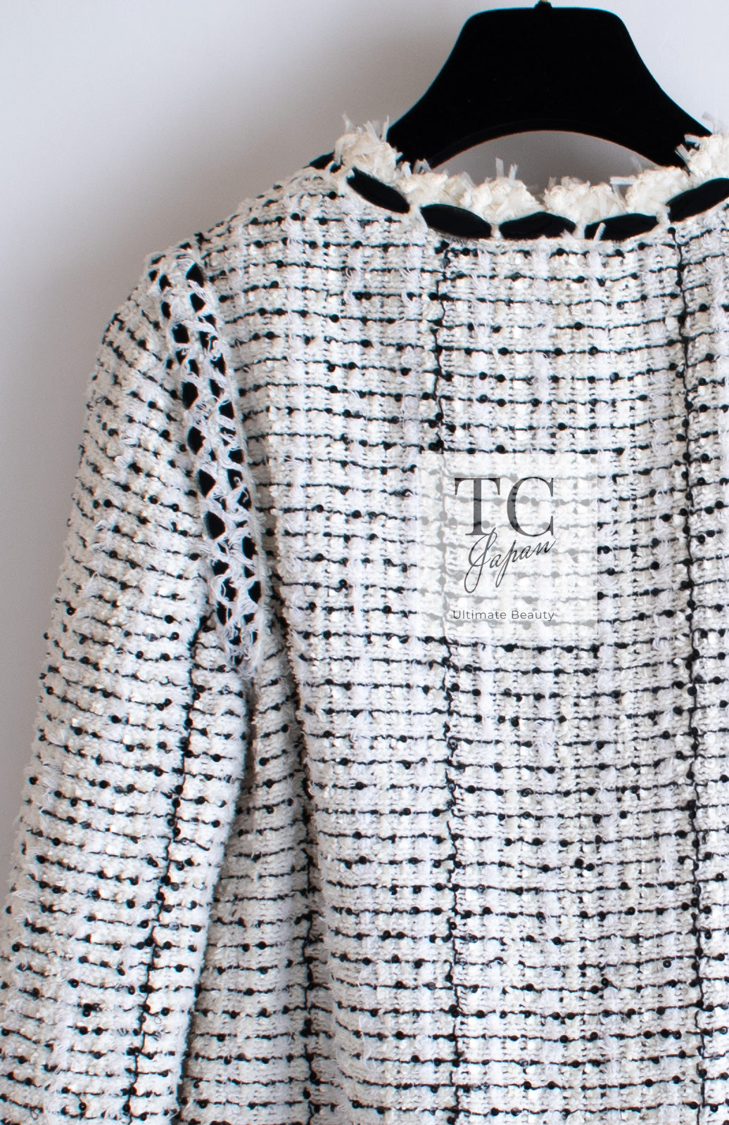 CHANEL 05S White Black Tweed Cardigan Jacket 34 36 シャネル ホワイト ブラック リボン ツイード カーディガン ジャケット 即発