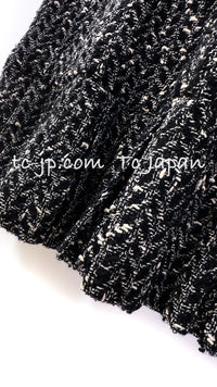CHANEL 97A Vintage Black Gray Chevron Tweed Jacket Skirt Suit 36 38 40 シャネル ヴィンテージ ブラック グレー シェブロン ツイード ジャケット スカート スーツ 即発