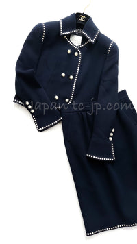 CHANEL 92S Vintage Navy Ivory Trim Camellia Buttons Jacket Skirt Suit 38 シャネル ヴィンテージ ネイビー アイボリー トリム カメリアボタン ジャケット スカート スーツ 即発