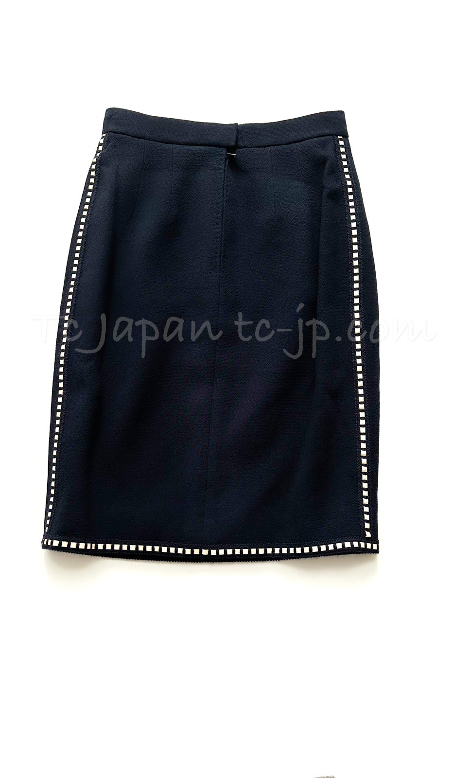 CHANEL 92S Vintage Navy Ivory Trim Camellia Buttons Jacket Skirt Suit 38 シャネル ヴィンテージ ネイビー アイボリー トリム カメリアボタン ジャケット スカート スーツ 即発