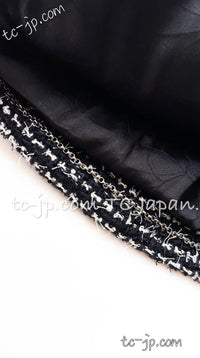 CHANEL 03C Black White Tweed Double Jacket Skirt Suit W/ 3 Camellia Brooches 36 38 シャネル ブラック ホワイト カメリア ブローチ3つ付 ツイード ダブル ジャケット 水滴 CCボタン スカート スーツ 即発
