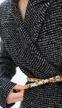 CHANEL 03C Black White Tweed Double Jacket Skirt Suit W/ 3 Camellia Brooches 36 38 シャネル ブラック ホワイト カメリア ブローチ3つ付 ツイード ダブル ジャケット 水滴 CCボタン スカート スーツ 即発