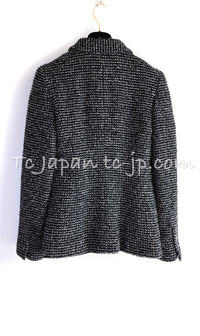 CHANEL 03C Black White Tweed Double Jacket Skirt Suit W/ 3 Camellia Brooches 36 38 シャネル ブラック ホワイト カメリア ブローチ3つ付 ツイード ダブル ジャケット 水滴 CCボタン スカート スーツ 即発