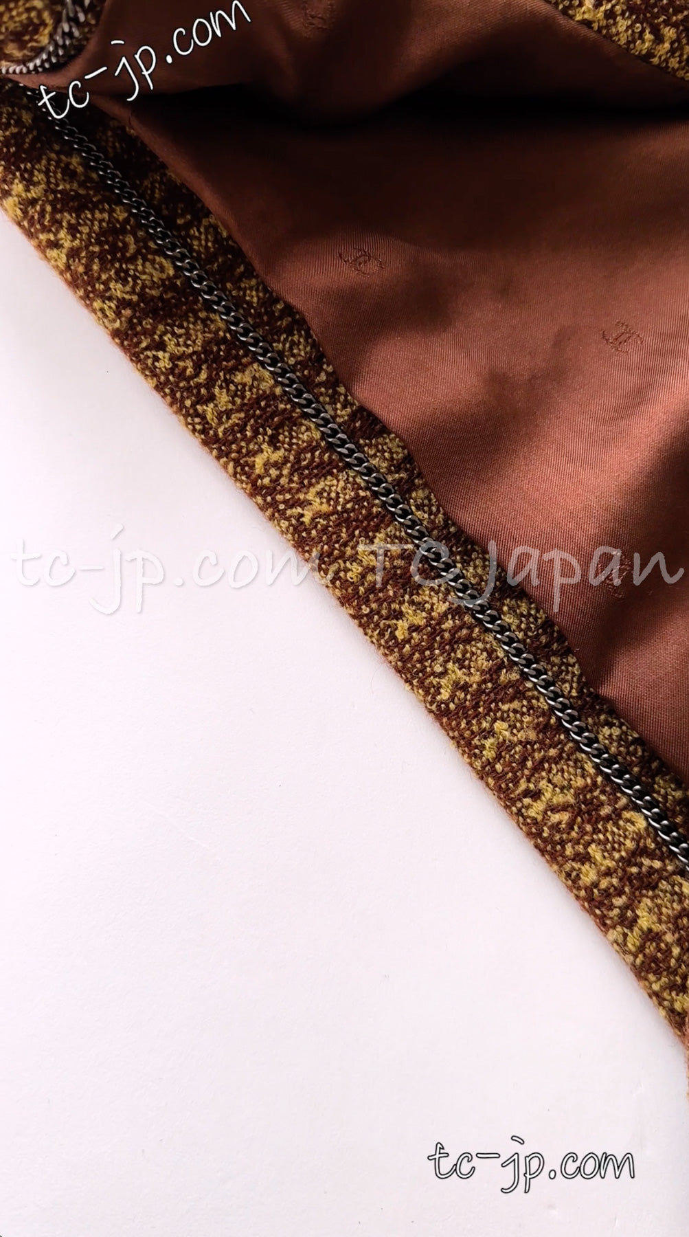 CHANEL 97A Vintage Olive Brown Wool Leather Trim Tweed Jacket 40 42 シャネル オリーブ ブラウン ウール レザー トリム ツイード ジャケット 即発