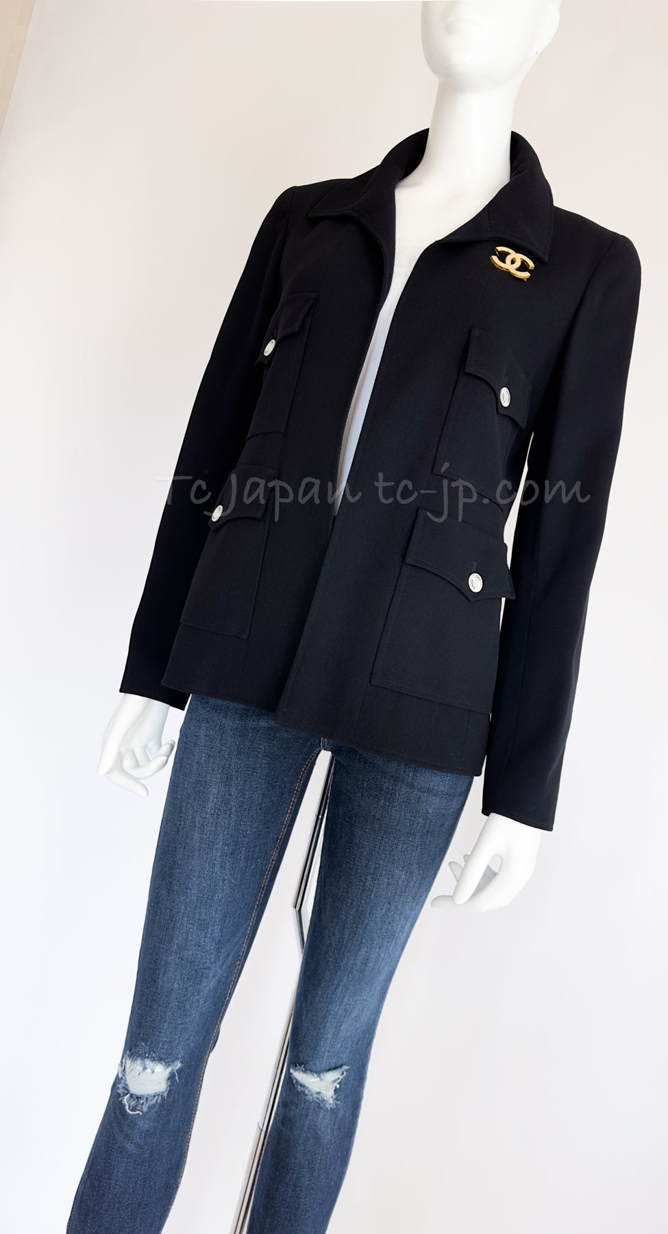 CHANEL 97S Vintage Black Wool 100% Minimalistic Mother of Pearl Button Jacket 38 シャネル ヴィンテージ ブラック ウール100% ミニマリスト マザー オブ パール ボタン ジャケット 即発