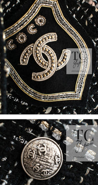 CHANEL 05C Black Silver Trim CC Logo Emblem Lesage Blazer Jacket 38 シャネル ブラック シルバー トリム CC ロゴ エンブレム ルサージュ ブレザー ジャケット 即発