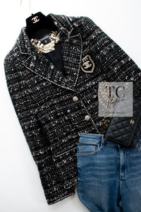 CHANEL 05C Black Silver Trim CC Logo Emblem Lesage Blazer Jacket 38 シャネル ブラック シルバー トリム CC ロゴ エンブレム ルサージュ ブレザー ジャケット 即発
