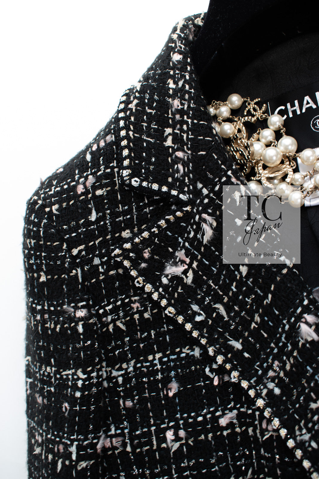 CHANEL 05C Black Silver Trim CC Logo Emblem Lesage Blazer Jacket 38 シャネル ブラック シルバー トリム CC ロゴ エンブレム ルサージュ ブレザー ジャケット 即発