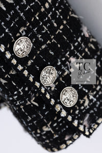 CHANEL 05C Black Silver Trim CC Logo Emblem Lesage Blazer Jacket 38 シャネル ブラック シルバー トリム CC ロゴ エンブレム ルサージュ ブレザー ジャケット 即発