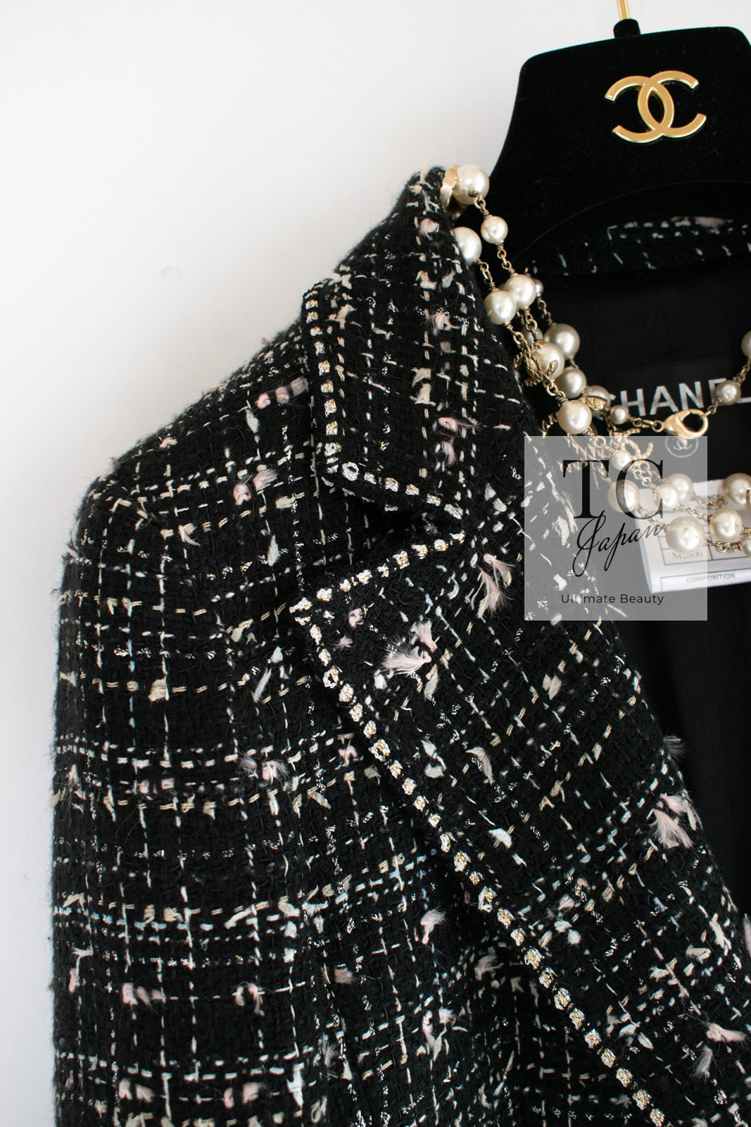 CHANEL 05C Black Silver Trim CC Logo Emblem Lesage Blazer Jacket 38 シャネル ブラック シルバー トリム CC ロゴ エンブレム ルサージュ ブレザー ジャケット 即発