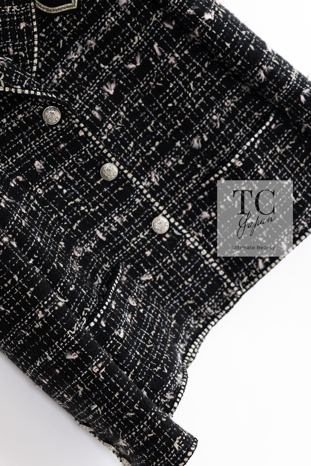 CHANEL 05C Black Silver Trim CC Logo Emblem Lesage Blazer Jacket 38 シャネル ブラック シルバー トリム CC ロゴ エンブレム ルサージュ ブレザー ジャケット 即発