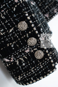 CHANEL 05C Black Silver Trim CC Logo Emblem Lesage Blazer Jacket 38 シャネル ブラック シルバー トリム CC ロゴ エンブレム ルサージュ ブレザー ジャケット 即発