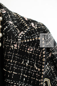 CHANEL 05C Black Silver Trim CC Logo Emblem Lesage Blazer Jacket 38 シャネル ブラック シルバー トリム CC ロゴ エンブレム ルサージュ ブレザー ジャケット 即発