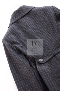 CHANEL 18PF Charcoal Gray Striped Wool Coat 40 シャネル チャコール グレー ストライプ ウール コート 即発