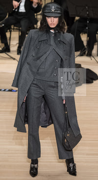 CHANEL 18PF Charcoal Gray Striped Wool Coat 40 シャネル チャコール グレー ストライプ ウール コート 即発