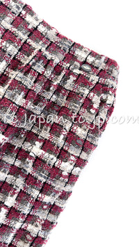 CHANEL 05A Rabbit Fur Trim Raspberry Brown Tweed Jacket Skirt Suit 38 シャネル ラビット・ファートリム・ラズベリー・ブラウン・ツイード・ジャケット・スカート・スーツ 即発
