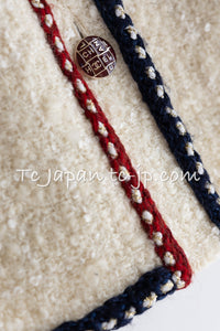 CHANEL 18PA Ivory Navy Red Tricolor Braid Trim Wool Tweed Jacket Coat 36 38 シャネル アイボリー ネイビー レッド トリコロール ブレード トリム ウール ジャケット コート 即発
