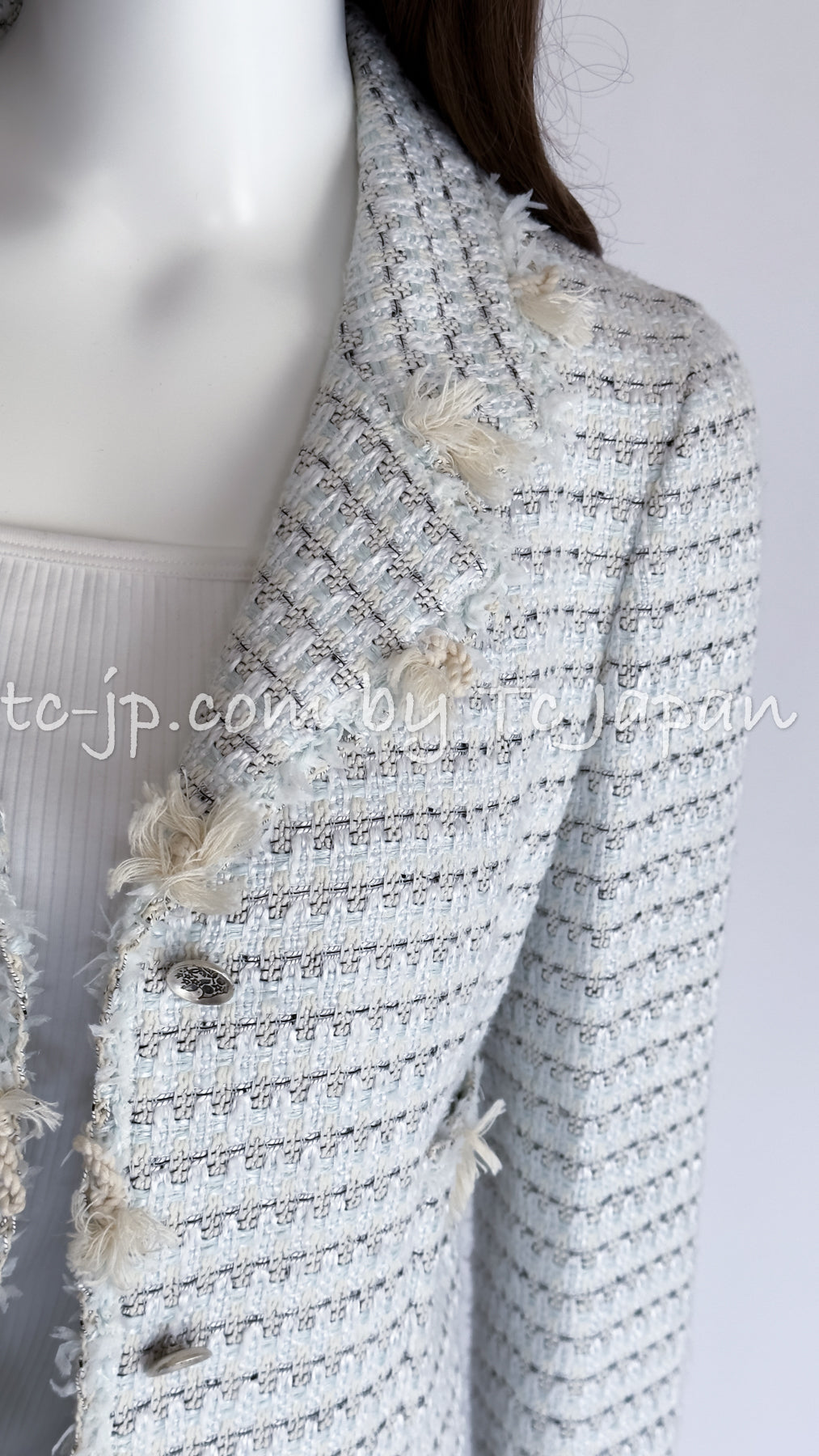 CHANEL 05C Pale Blue Fringe Tweed Jacket 36 シャネル ペールブルー フリンジ ツイード ジャケット 即発