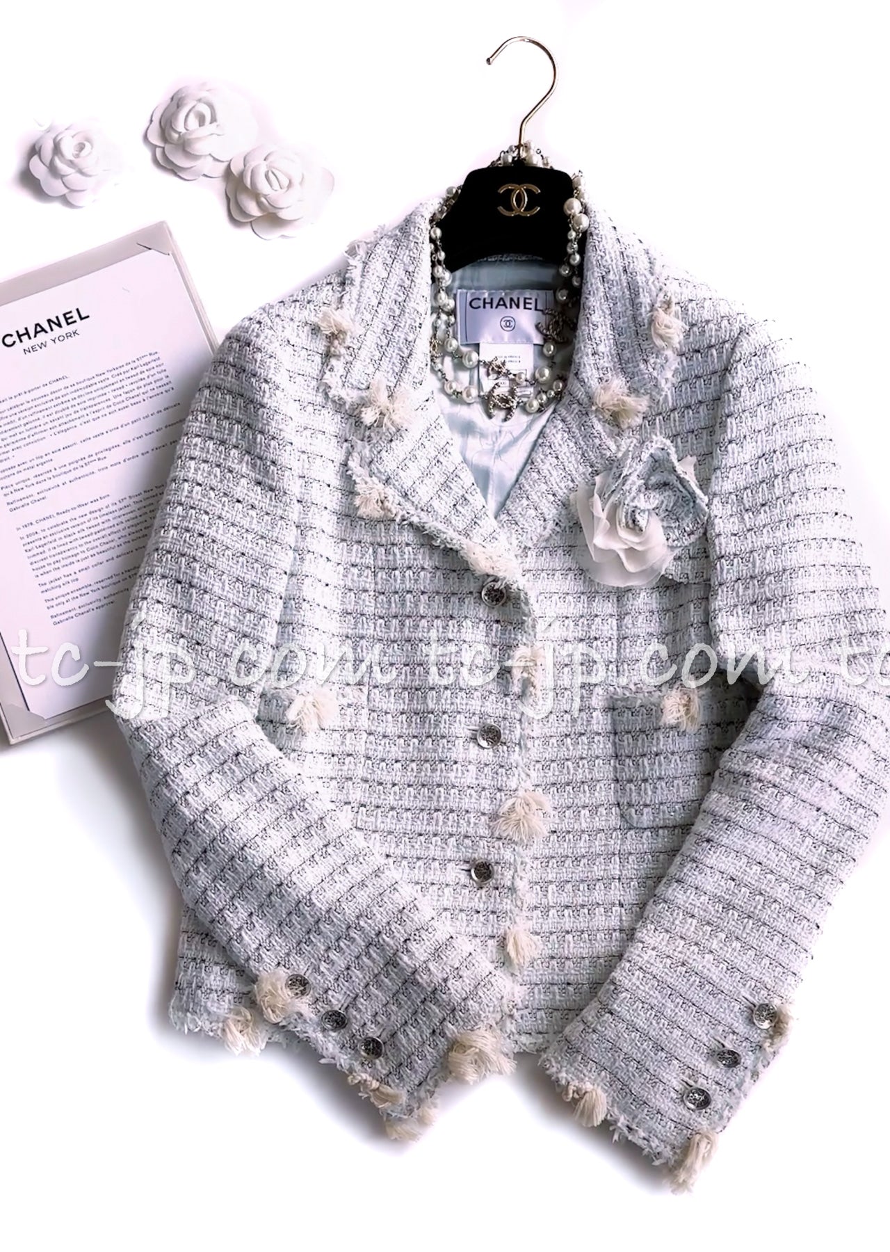 CHANEL 05C Pale Blue Fringe Tweed Jacket 36 シャネル ペールブルー フリンジ ツイード ジャケット 即発