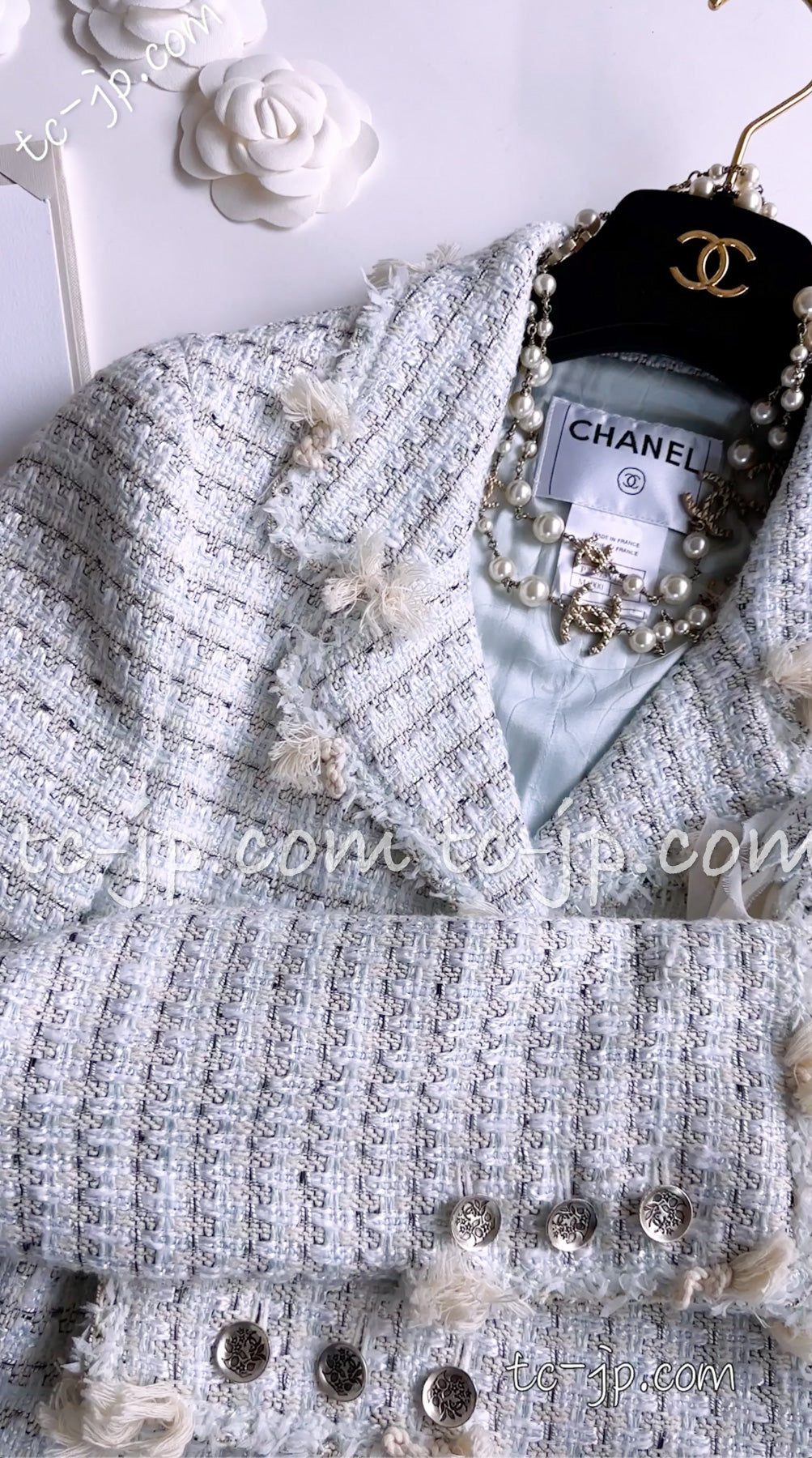 CHANEL 05C Pale Blue Fringe Tweed Jacket 36 シャネル ペールブルー フリンジ ツイード ジャケット 即発