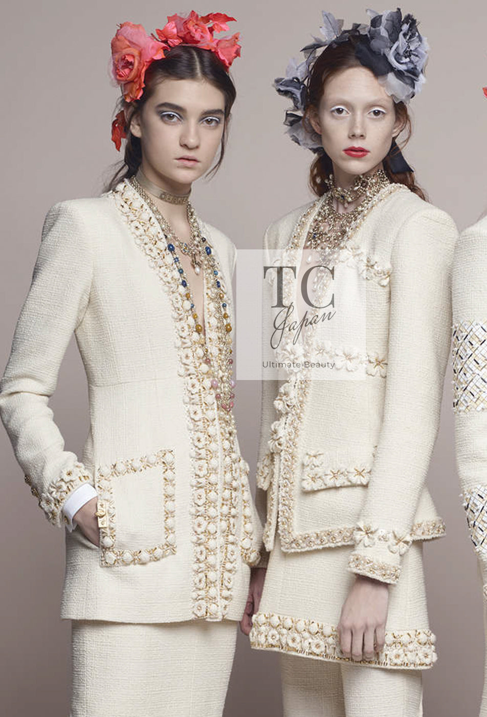 CHANEL 17PF Ivory Creme Gold Trim Wool Tweed Jacket 38 シャネル アイボリー クリーム ゴールド トリミング ウール ジャケット 即発