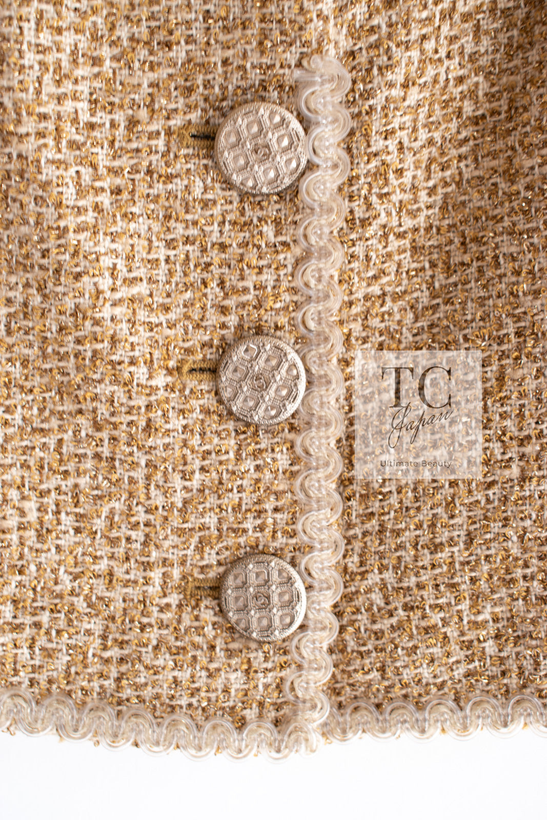 CHANEL 13C Gold Silk Fringe Collarless Tweed Jacket Skirt Suit 38 シャネル ゴールド シルク フリンジ ノーカラー ツイード ジャケット スカート スーツ 即発