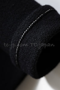 CHANEL 15A Black White Stitch Camellia Button Wool Tweed Jacket 34 シャネル ブラック ホワイト ステッチ カメリア ボタン ウール ツイード ジャケット 即発