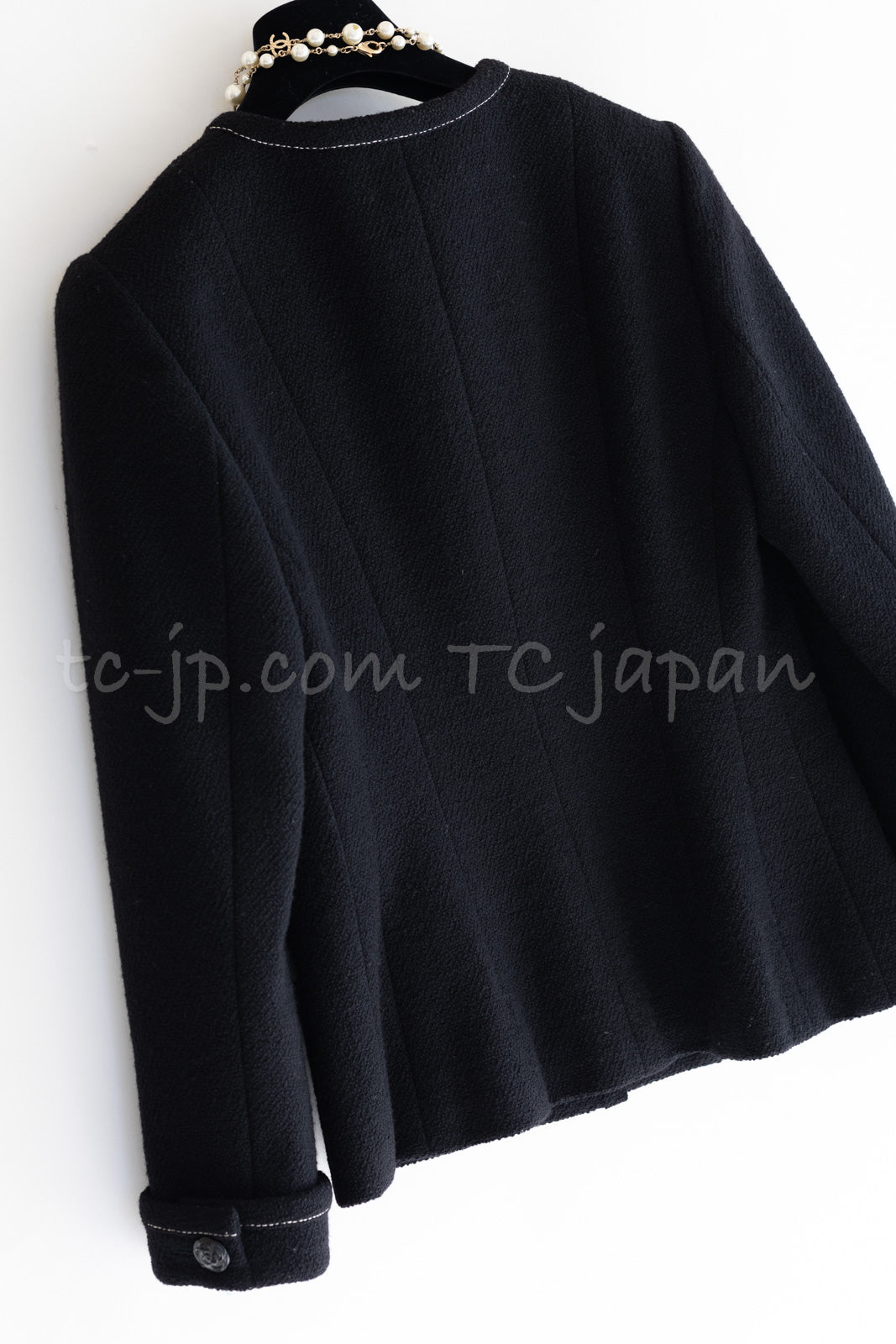 CHANEL 15A Black White Stitch Camellia Button Wool Tweed Jacket 34 シャネル ブラック ホワイト ステッチ カメリア ボタン ウール ツイード ジャケット 即発