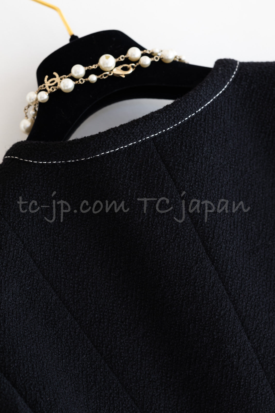 CHANEL 15A Black White Stitch Camellia Button Wool Tweed Jacket 34 シャネル ブラック ホワイト ステッチ カメリア ボタン ウール ツイード ジャケット 即発
