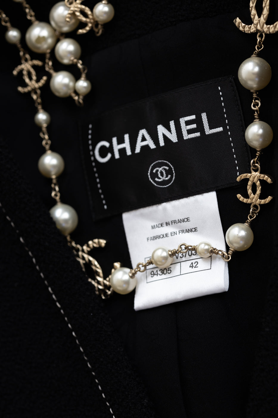 CHANEL 15A Black White Stitch Camellia Button Wool Tweed Jacket 34 シャネル ブラック ホワイト ステッチ カメリア ボタン ウール ツイード ジャケット 即発