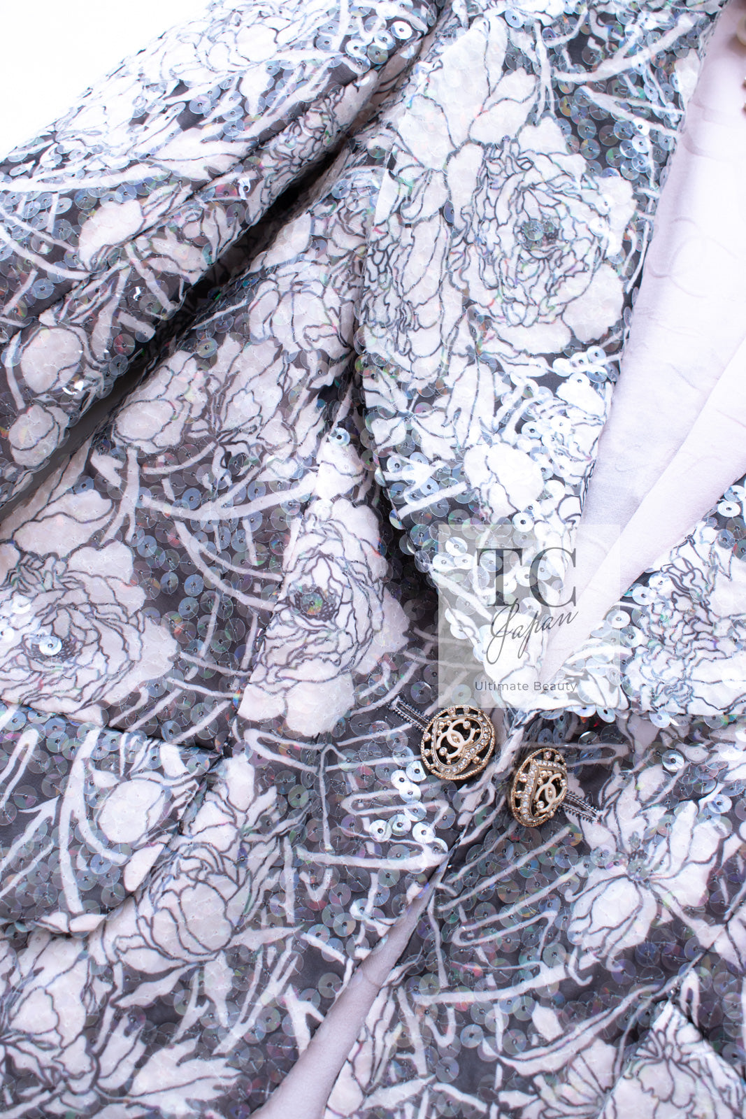 CHANEL 09C Gray Pale Pink Sequins Camellia Pattern Jacket 34 シャネル グレー ペール ピンク スパンコール カメリア柄 ジャケット 即発