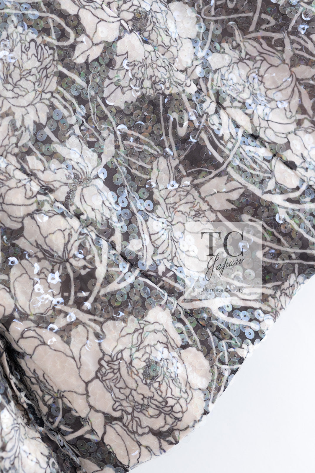 CHANEL 09C Gray Pale Pink Sequins Camellia Pattern Jacket 34 シャネル グレー ペール ピンク スパンコール カメリア柄 ジャケット 即発