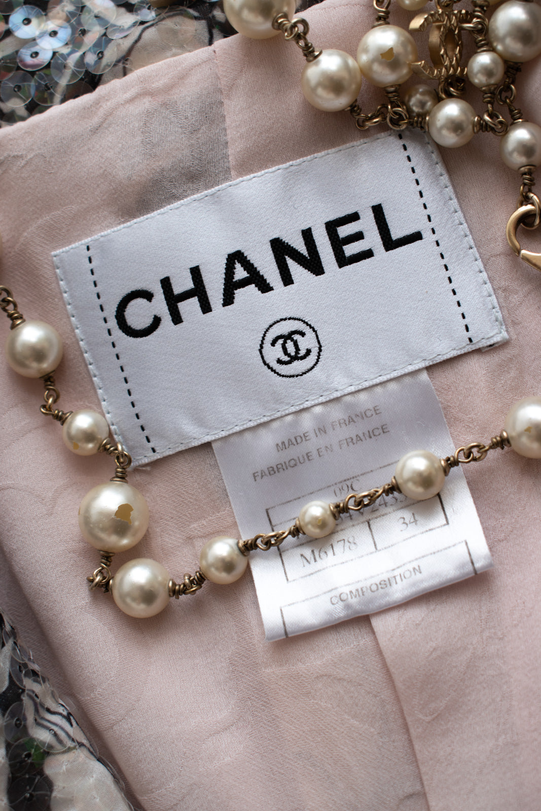 CHANEL 09C Gray Pale Pink Sequins Camellia Pattern Jacket 34 シャネル グレー ペール ピンク スパンコール カメリア柄 ジャケット 即発