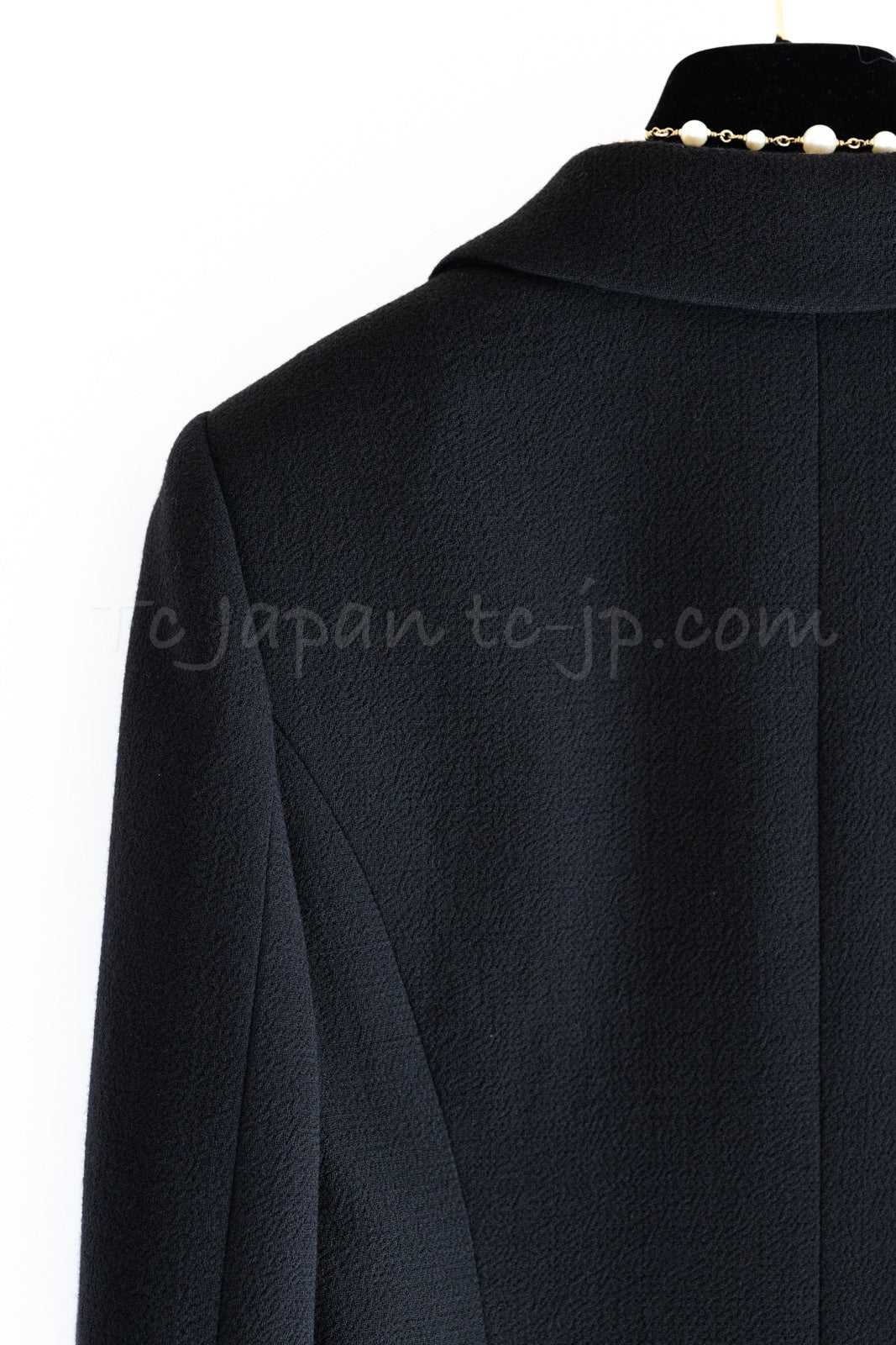 CHANEL 09C Black Wool Silk Collar Jacket Heart CC Button 34 シャネル ブラック CC ハート ボタン ウール シルク襟 ジャケット 即発