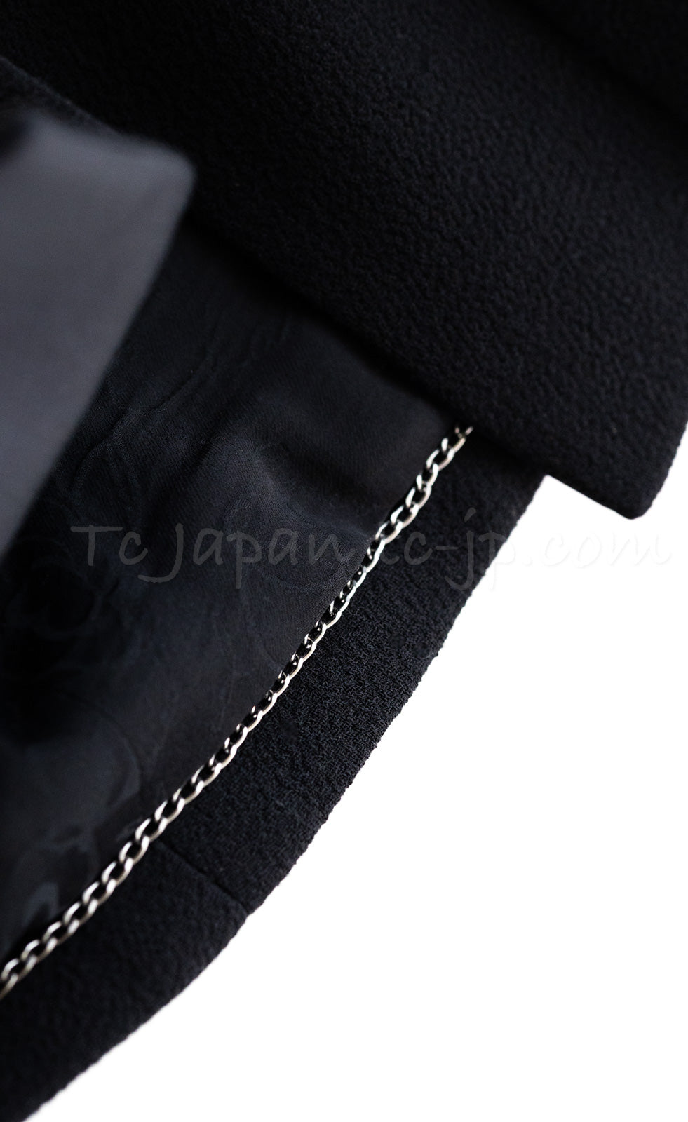 CHANEL 09C Black Wool Silk Collar Jacket Heart CC Button 34 シャネル ブラック CC ハート ボタン ウール シルク襟 ジャケット 即発