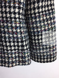 CHANEL 06C Ivory Black Multicolor Epaulets Zipper Wool Cotton Tweed Jacket 36 シャネル アイボリー ブラック マルチカラー ジッパー ウール コットン ツイード ジャケット 即発