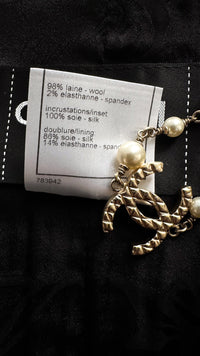 CHANEL 08PF Black Wool Lion Button Blazer Jacket 36 シャネル ブラック・ウール・ライオンボタン・ジャケット
