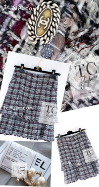 CHANEL 05A Gray Purple Tweed Jacket Skirt Suit 40 シャネル グレー パープル ツイード ジャケット スカート スーツ 即発