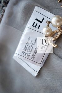 CHANEL 05A Gray Purple Tweed Jacket Skirt Suit 40 シャネル グレー パープル ツイード ジャケット スカート スーツ 即発
