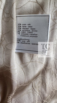 CHANEL 04S Beige Brown Ivory Silk Wool Tweed Jacket 38 シャネル ベージュ ブラウン アイボリー シルク ウール ツイード ジャケット 即発