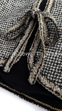CHANEL 10C Black Ivory Gold Stand Collar Tweed Jacket Skirt Suit 34 40 シャネル ブラック アイボリー ゴールド スタンドカラー ツイード ジャケット スカート スーツ 即発