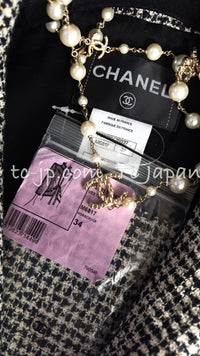 CHANEL 10C Black Ivory Gold Stand Collar Tweed Jacket Skirt Suit 34 40 シャネル ブラック アイボリー ゴールド スタンドカラー ツイード ジャケット スカート スーツ 即発