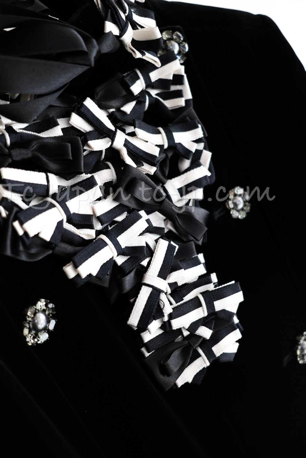 CHANEL 08PF Black Velvet Ribbon Jacket Metiers d'Art 34 シャネル ブラック ベルベット 職人技の結集 リボン細工 メティエダール ジャケット 即発