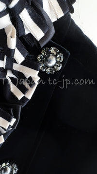 CHANEL 08PF Black Velvet Ribbon Jacket Metiers d'Art 34 シャネル ブラック ベルベット 職人技の結集 リボン細工 メティエダール ジャケット 即発