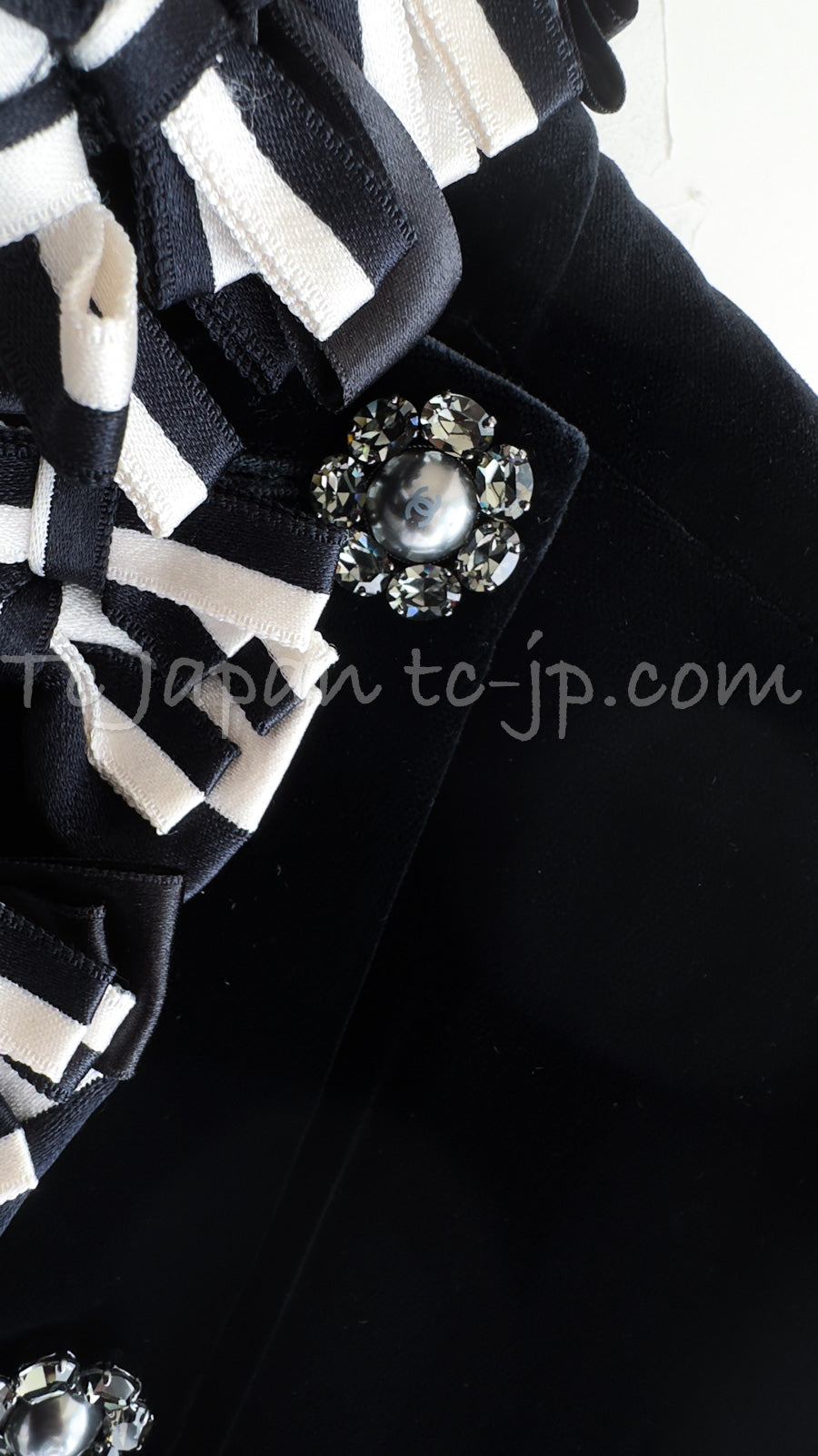 CHANEL 08PF Black Velvet Ribbon Jacket Metiers d'Art 34 シャネル ブラック ベルベット 職人技の結集 リボン細工 メティエダール ジャケット 即発