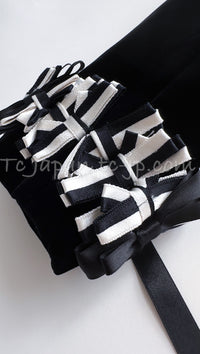 CHANEL 08PF Black Velvet Ribbon Jacket Metiers d'Art 34 シャネル ブラック ベルベット 職人技の結集 リボン細工 メティエダール ジャケット 即発